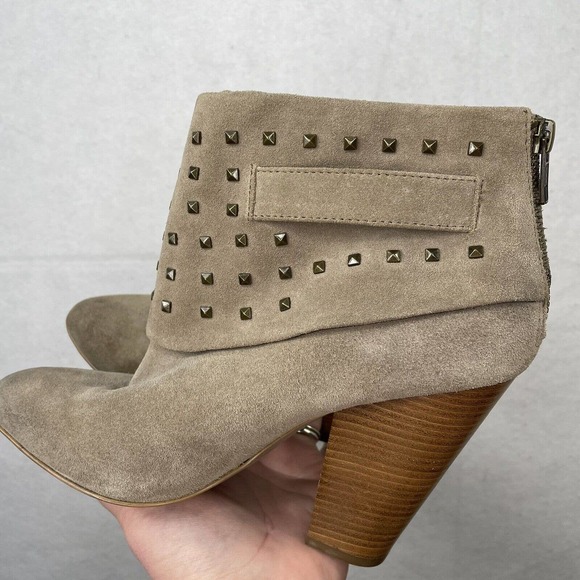 Trouvé Leather Upper Womens Size 8.5 Tan Studded High Heeled Booties Boots - Picture 14 of 15